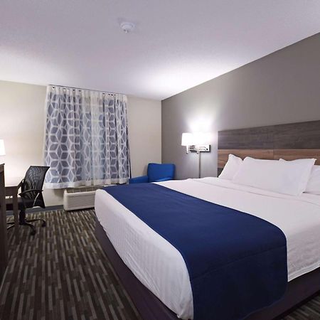 Days Inn & Suites By Wyndham Висконсин Делс Экстерьер фото