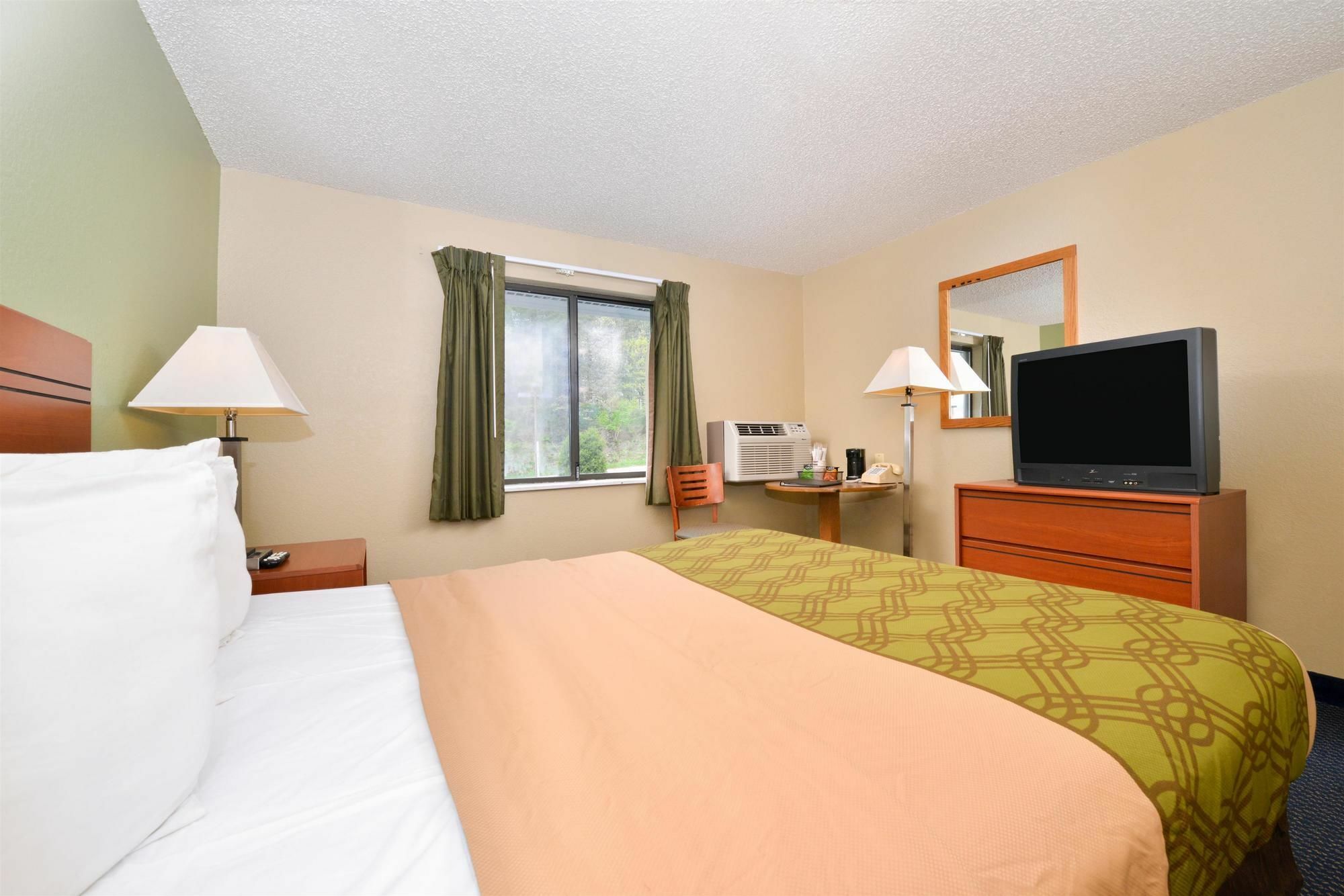 Days Inn & Suites By Wyndham Висконсин Делс Экстерьер фото