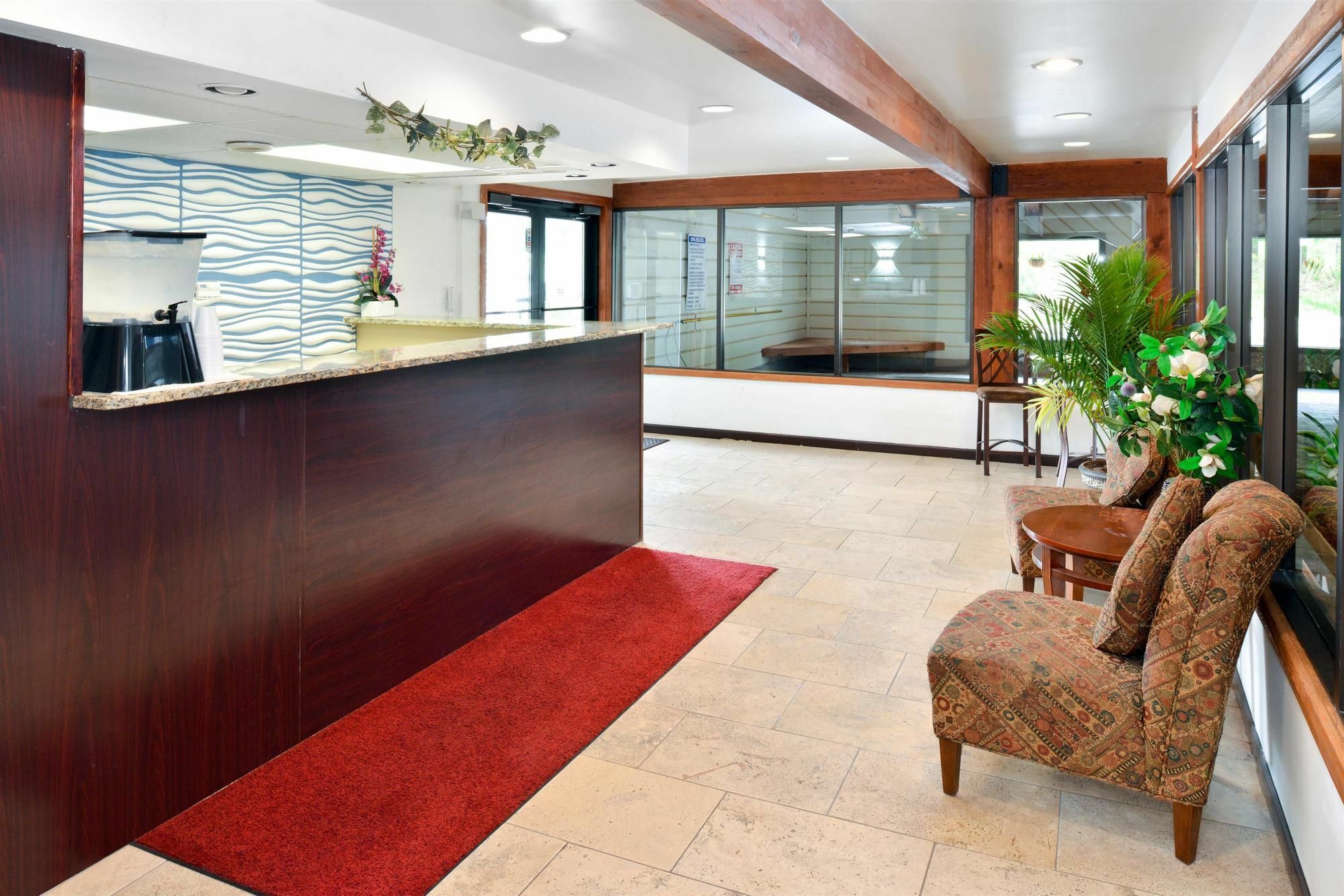 Days Inn & Suites By Wyndham Висконсин Делс Экстерьер фото